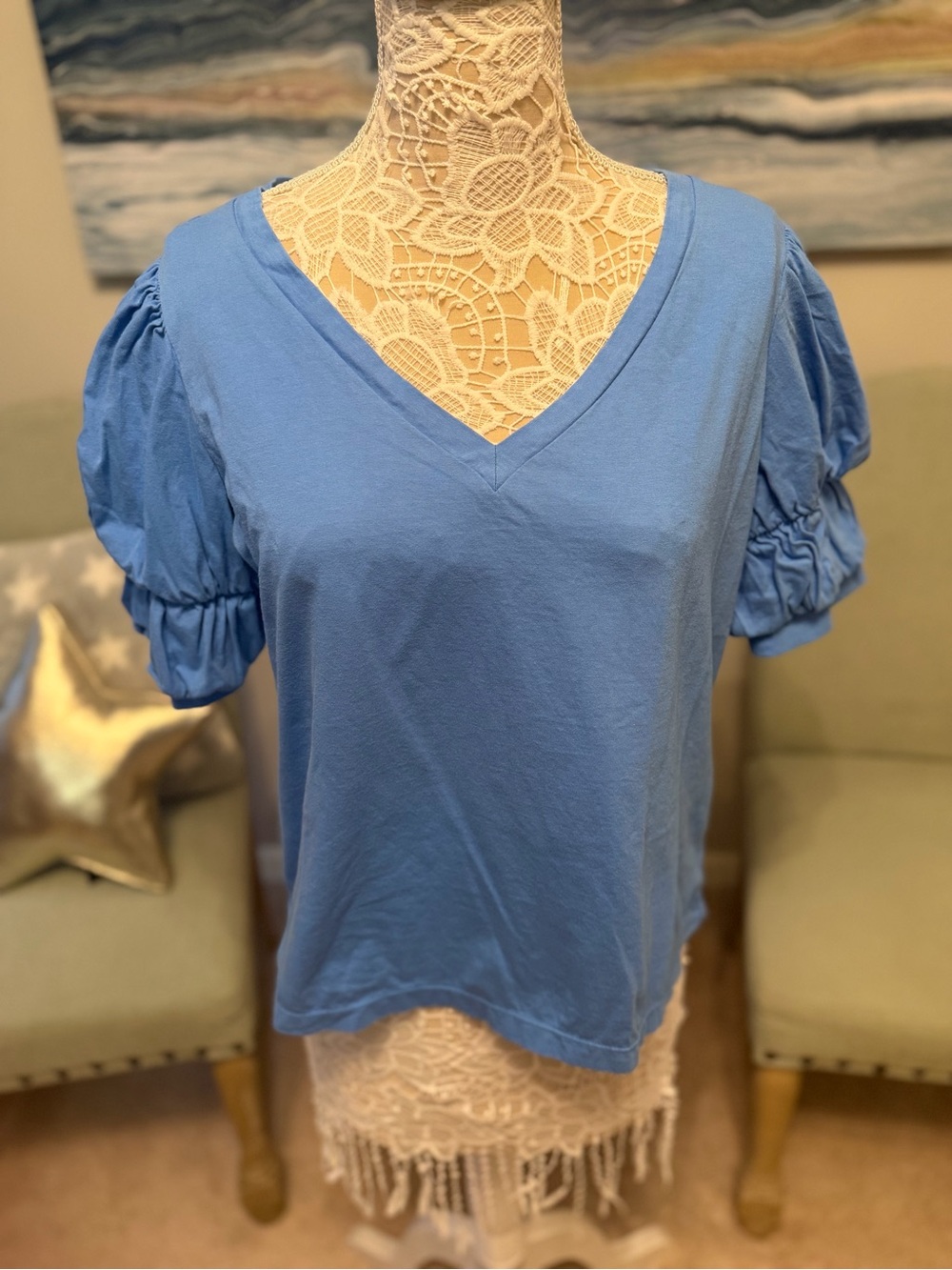 Lilly Pulitzer V-Neck Puff Sleeve Cotton Tee - Blue